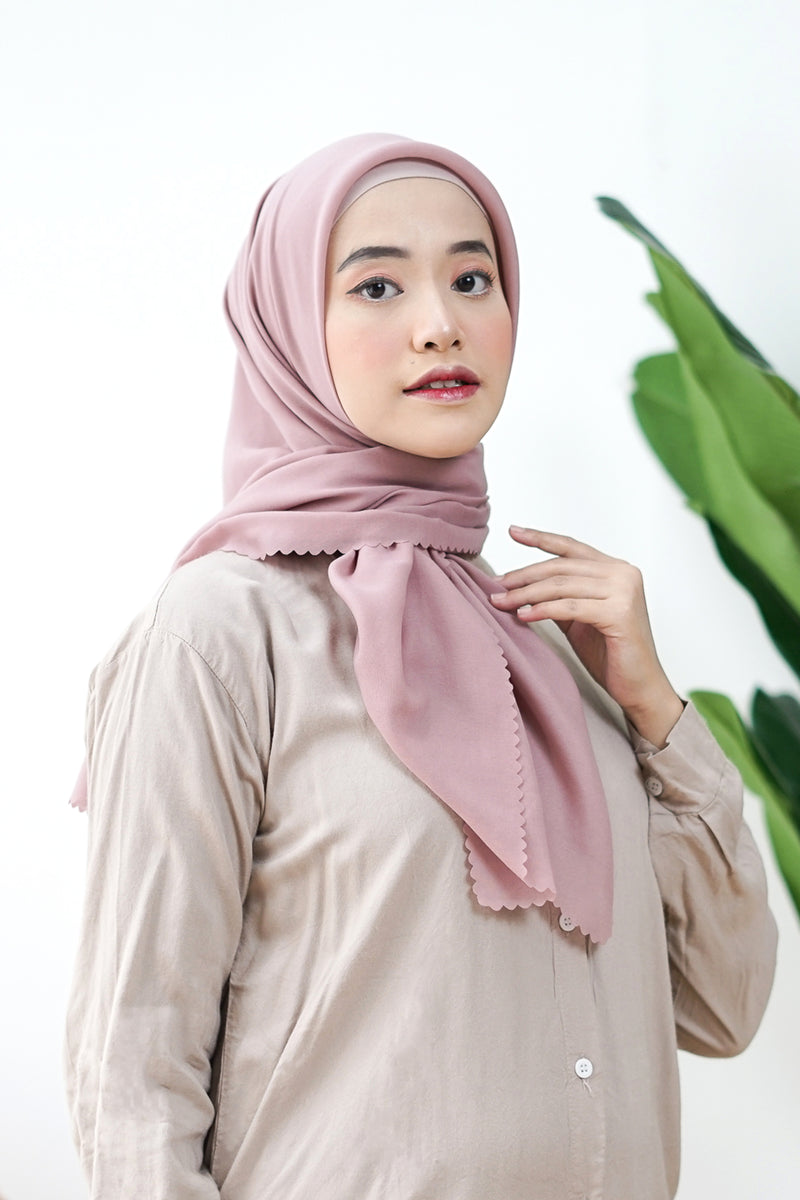 Hijab Aara Plain Lasercut  Rose